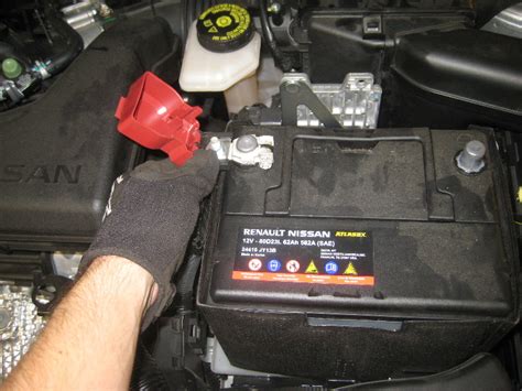 Nissan Rogue car battery replacement